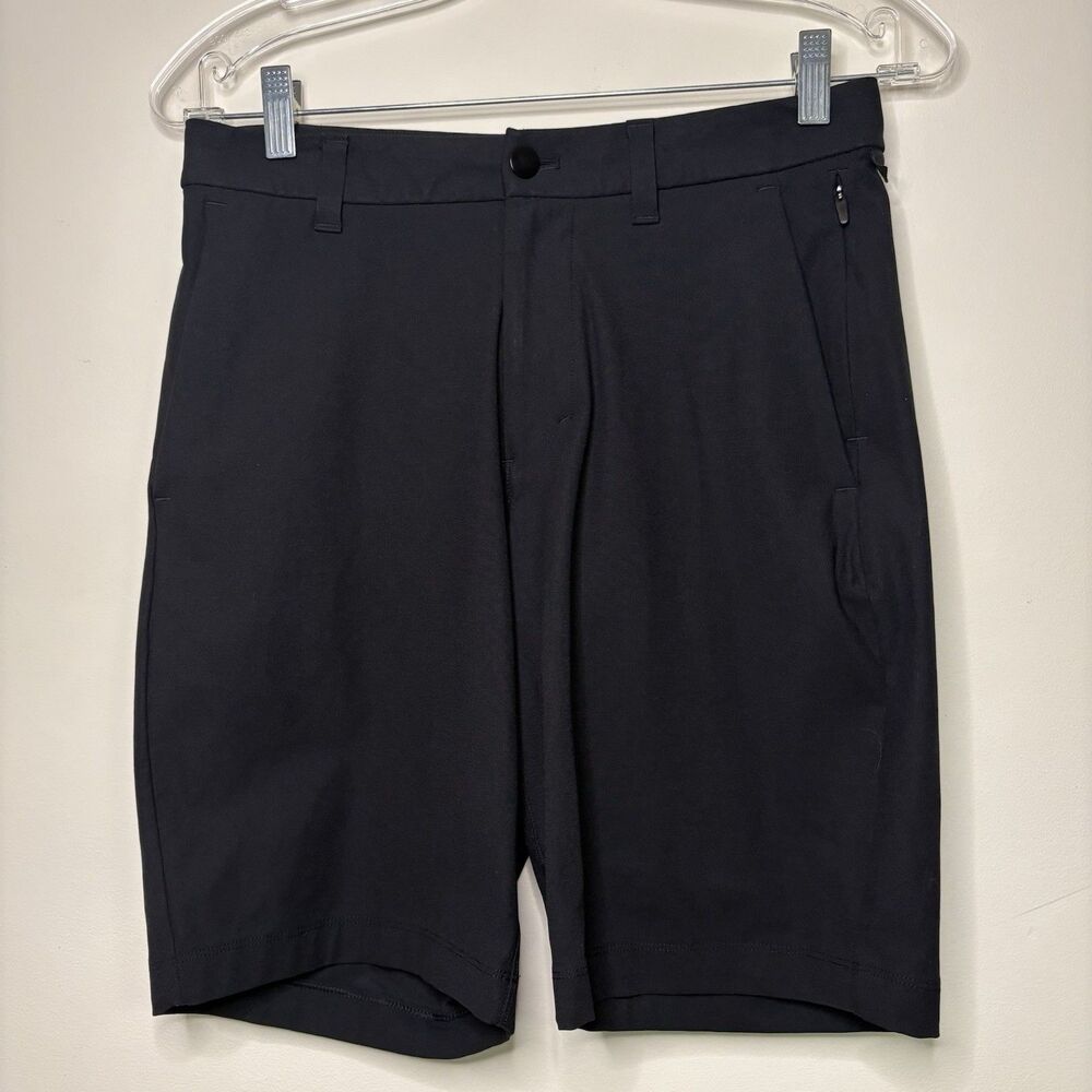 Lululemon Mens Commission Shorts 9” Inseam Size 28 RN 106259 Casual Golf Black